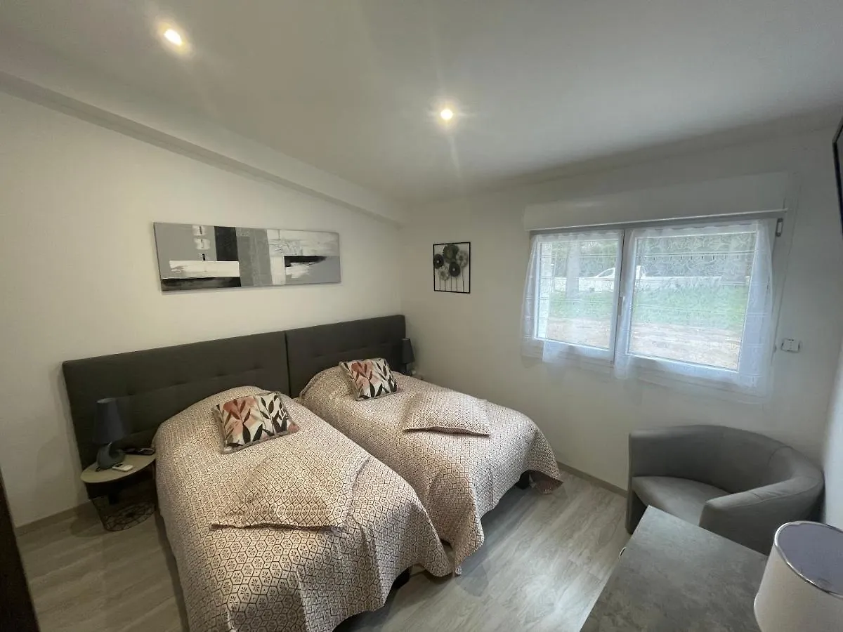 Holiday home Le Miroir Villa Domerat